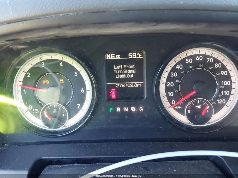 Dodge RAM 1500 3.6L V-6 DOHC, VVT, 305HP 4X2 Drive, снимка 14 - Автомобили и джипове - 52851333