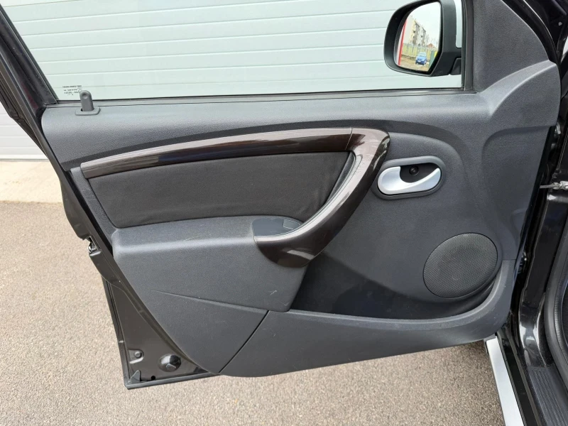 Dacia Duster 1.5DCI AWD KLIMATIK EVRO 5A ЛИЗИНГ!!!, снимка 12 - Автомобили и джипове - 53188591