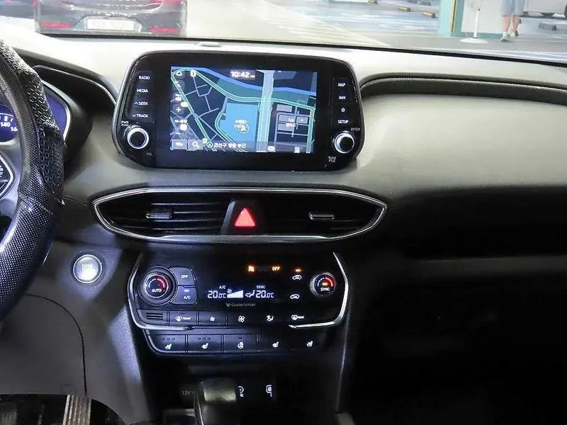 Hyundai Santa fe 2.0 2WD PREMIUM, снимка 16 - Автомобили и джипове - 56293276
