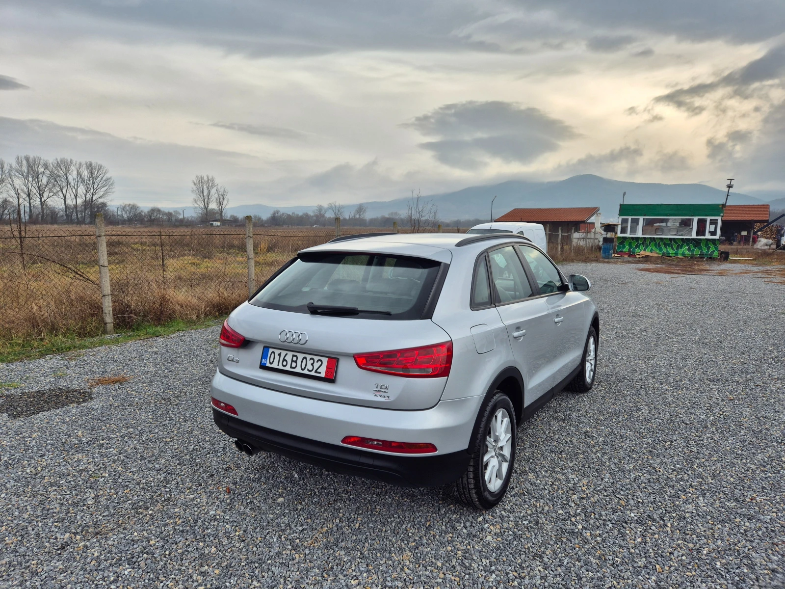 Audi Q3 2.0TDI* QUATTRO* AUTOMAT*  - изображение 4