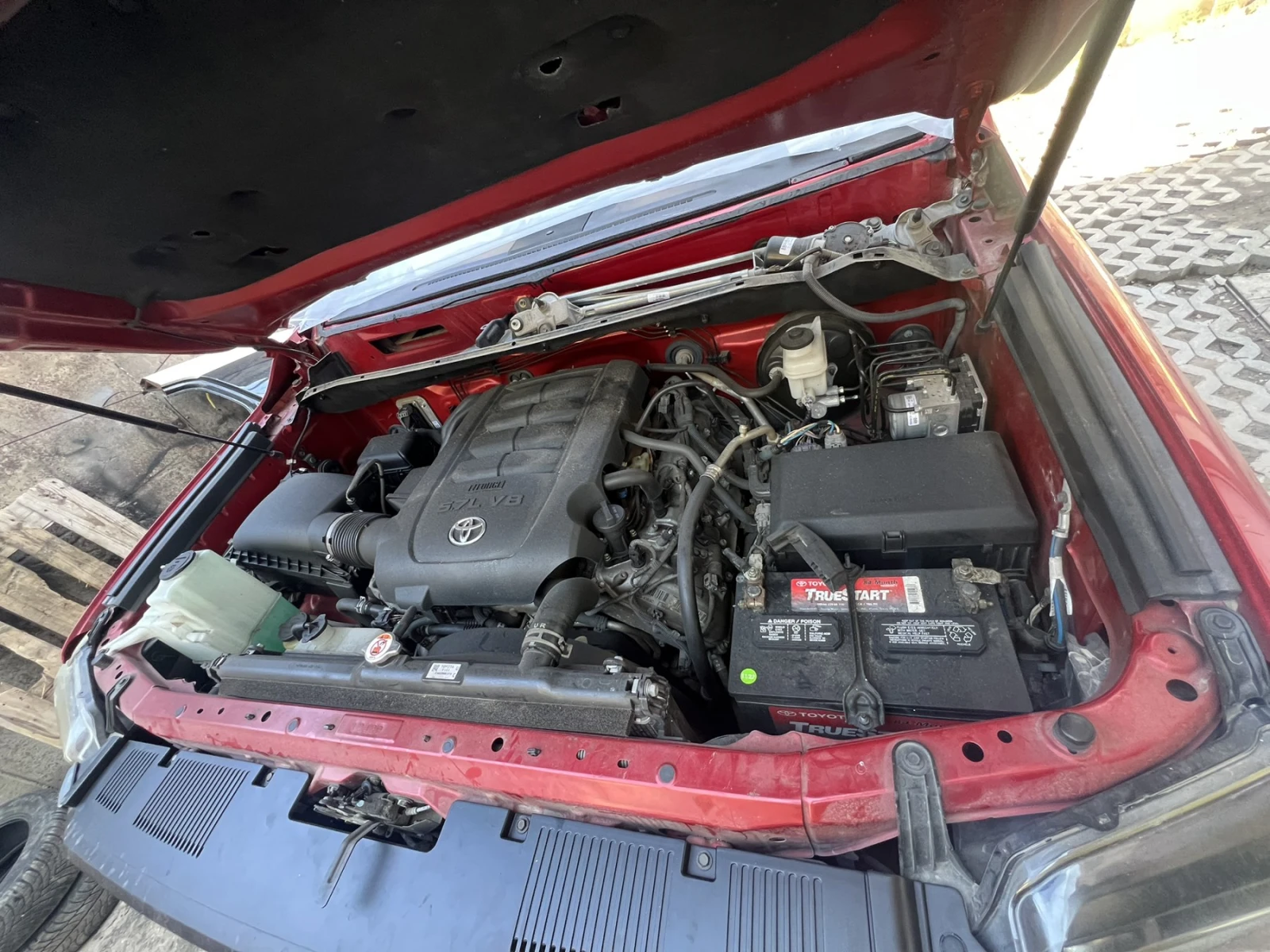 Toyota Tundra  - изображение 4