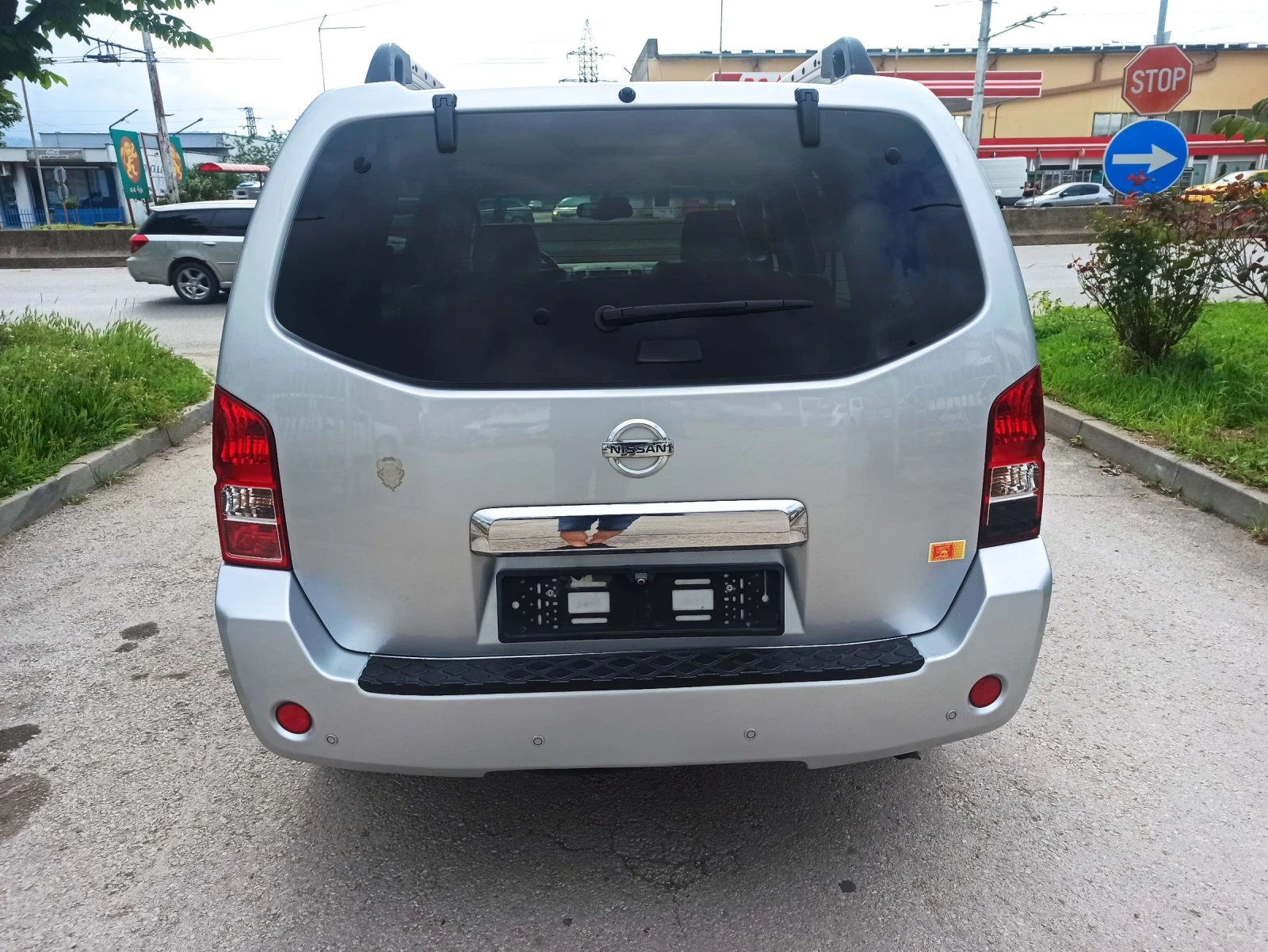 Nissan Pathfinder 2.5TD - изображение 5