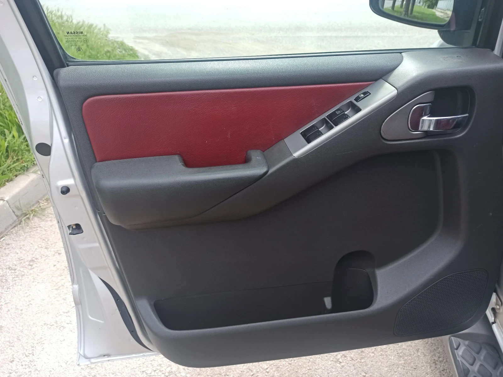 Nissan Pathfinder 2.5TD - изображение 8