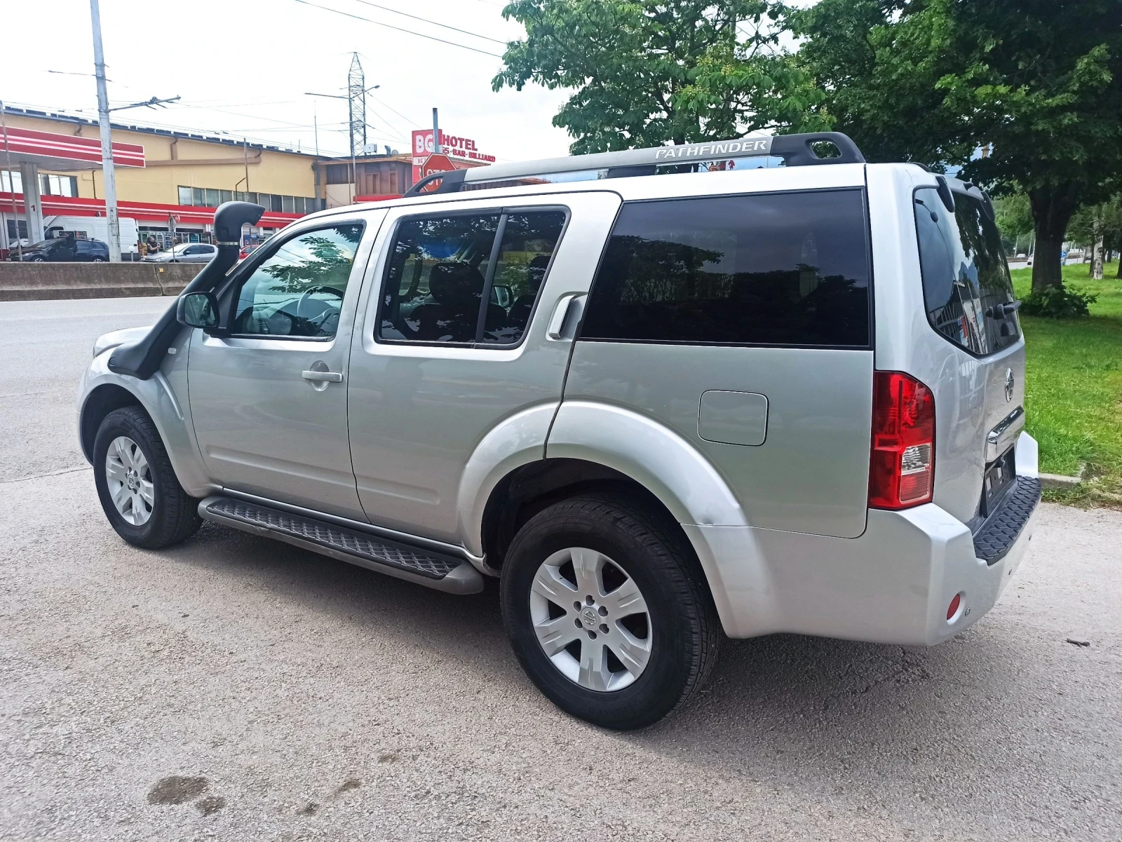 Nissan Pathfinder 2.5TD - изображение 6
