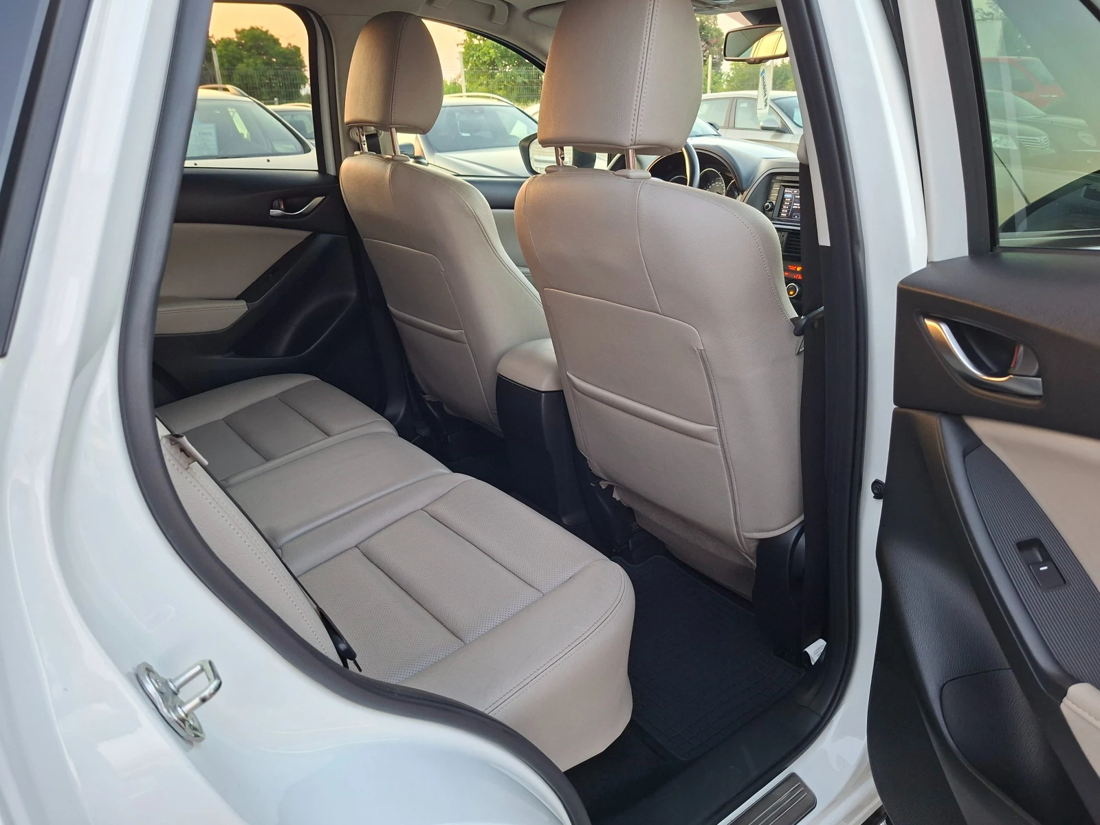 Mazda CX-5 2.2 SKY-ACTIV FULL - изображение 8