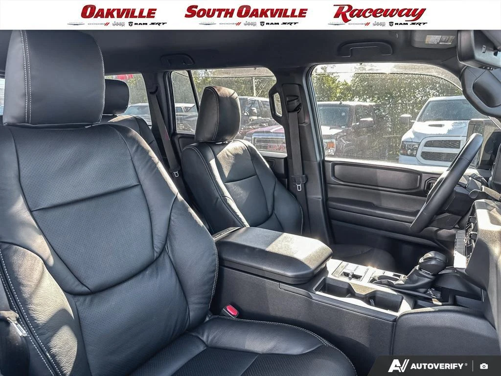 Toyota Land cruiser 4X4 | HEATED LEATHER & WHEEL | BACK UP CAM - изображение 10