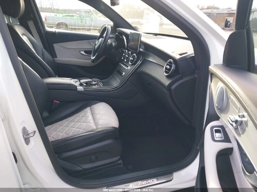 Mercedes-Benz GLC 43 AMG 3.0L V-6 DI, DOHC, VVT, TURBO, 362HP All Wheel - изображение 10