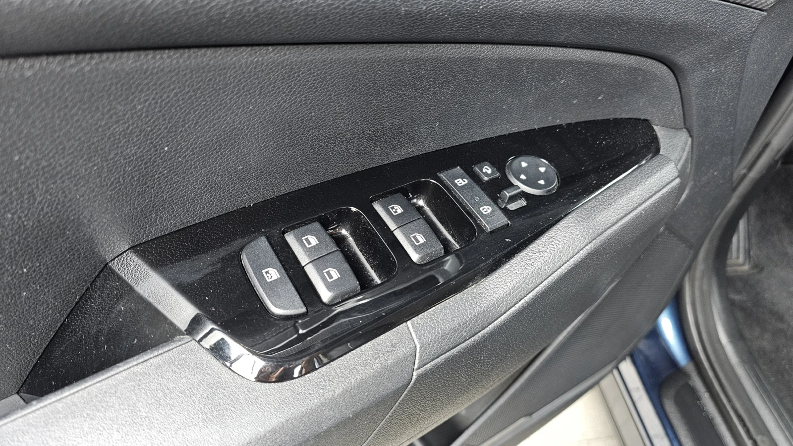 Kia Sportage 2.0 Long, снимка 14 - Автомобили и джипове - 53864215