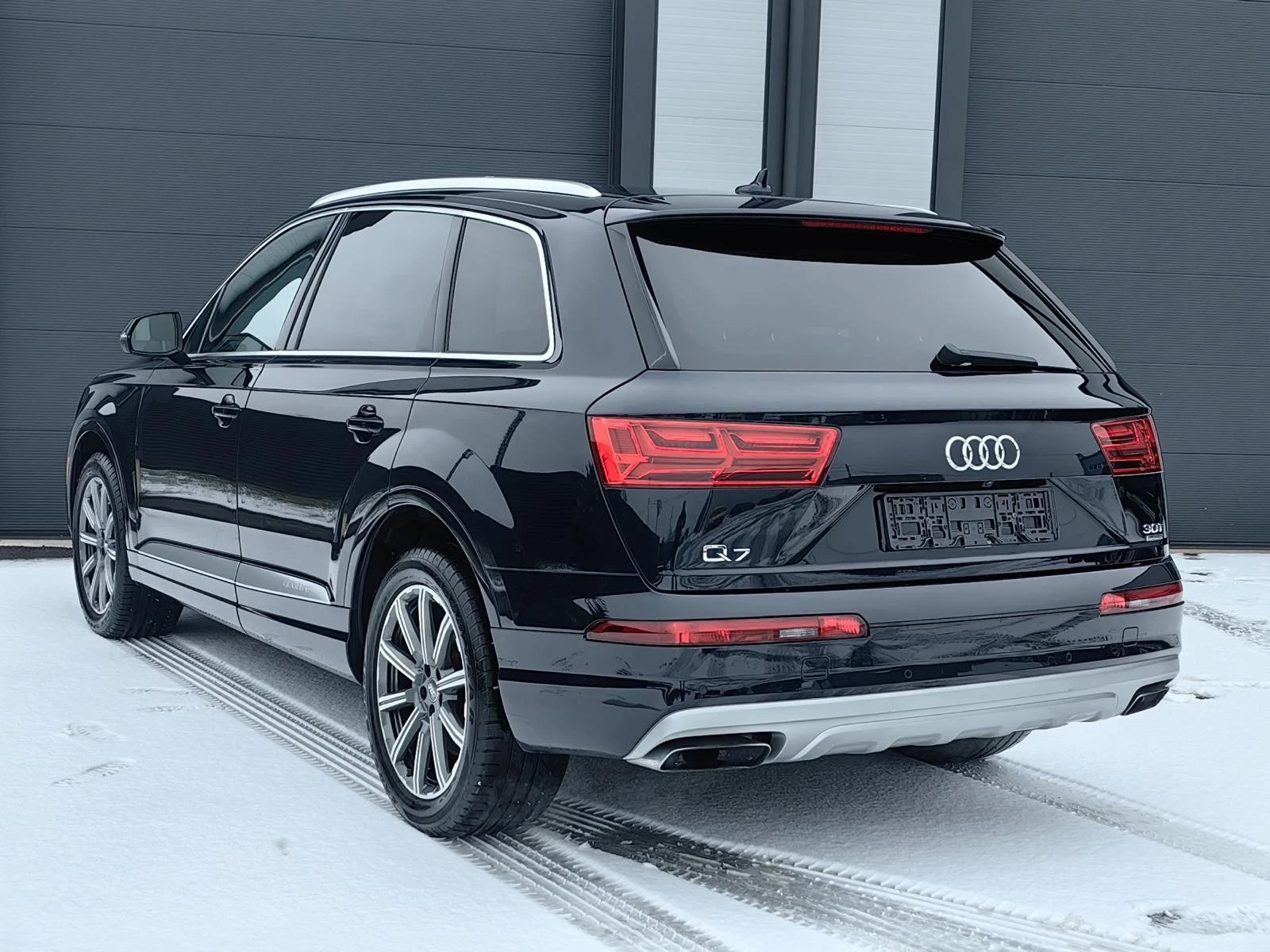 Audi Q7 | PREMIUM PLUS | , снимка 4 - Автомобили и джипове - 53938566