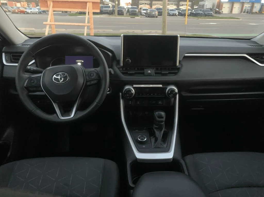 Toyota Rav4 Hybrid* XLE* AWD* АвтоКредит* (ЦЕНА ДО БГ), снимка 11 - Автомобили и джипове - 54140669