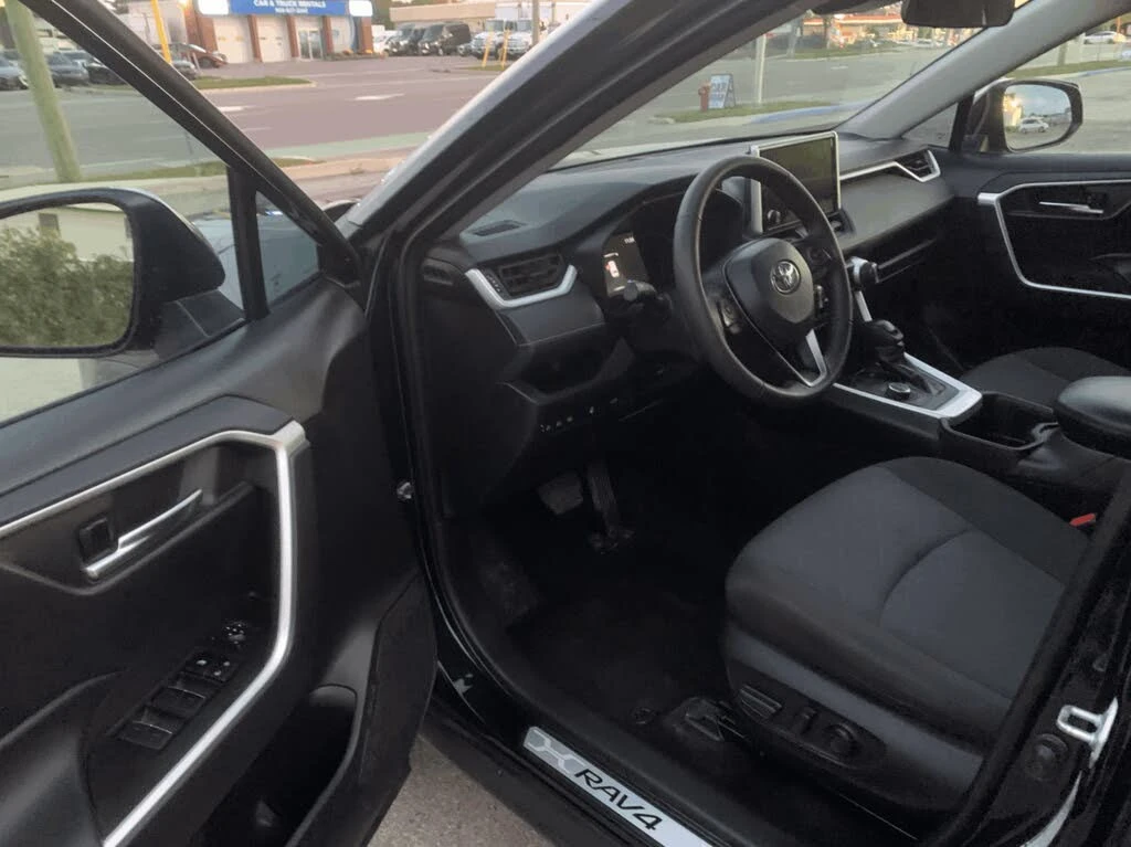 Toyota Rav4 Hybrid* XLE* AWD* АвтоКредит* (ЦЕНА ДО БГ), снимка 7 - Автомобили и джипове - 54140669