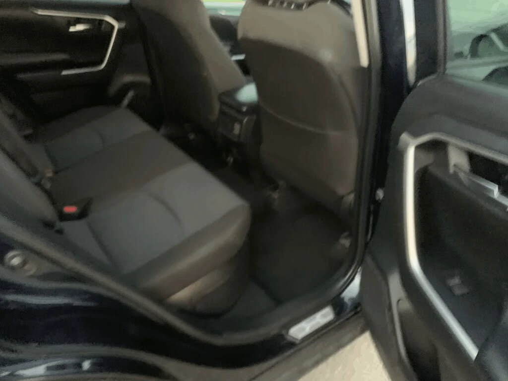 Toyota Rav4 Hybrid* XLE* AWD* АвтоКредит* (ЦЕНА ДО БГ), снимка 10 - Автомобили и джипове - 54140669