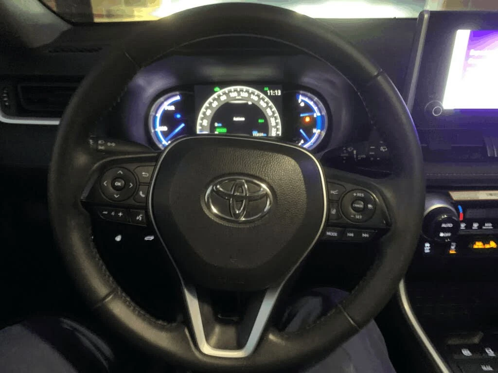 Toyota Rav4 Hybrid* XLE* AWD* АвтоКредит* (ЦЕНА ДО БГ), снимка 13 - Автомобили и джипове - 54140669