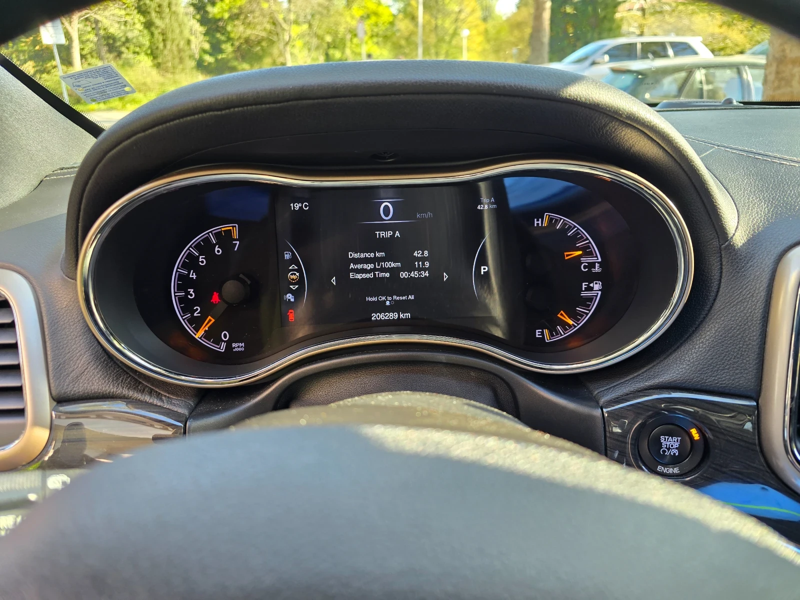 Jeep Grand cherokee Overland, снимка 12 - Автомобили и джипове - 54314407