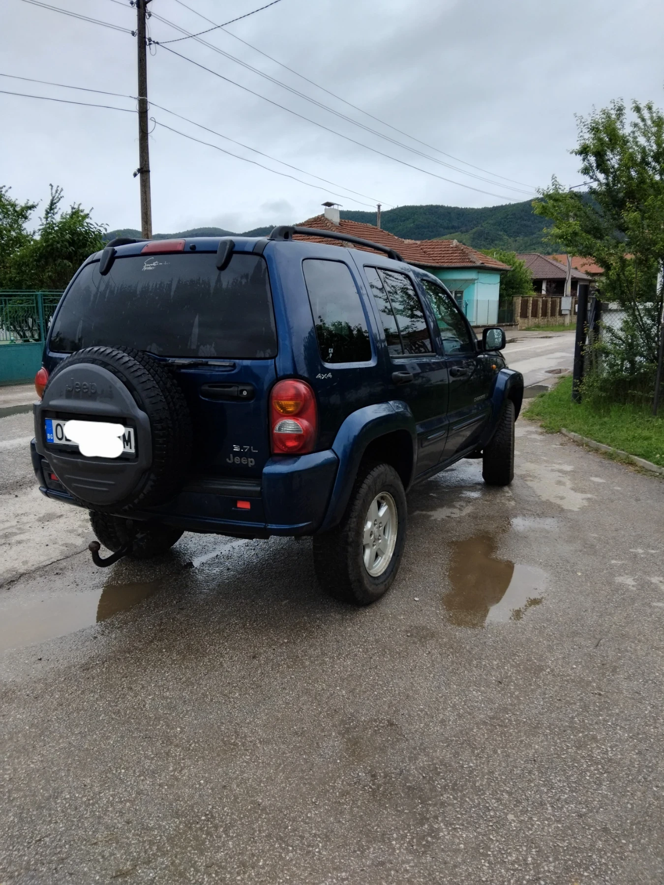 Jeep Cherokee, снимка 2 - Автомобили и джипове - 54583620