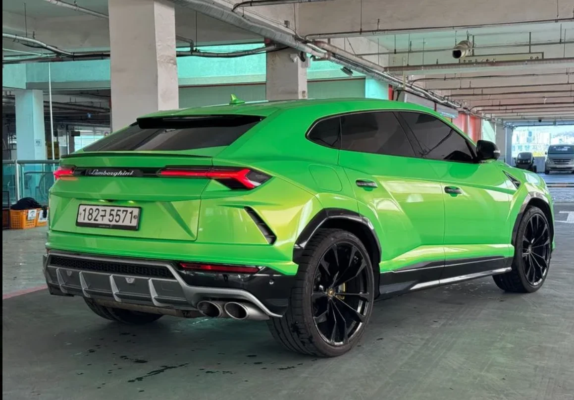 Lamborghini Urus Verde Mantis, снимка 2 - Автомобили и джипове - 54815526
