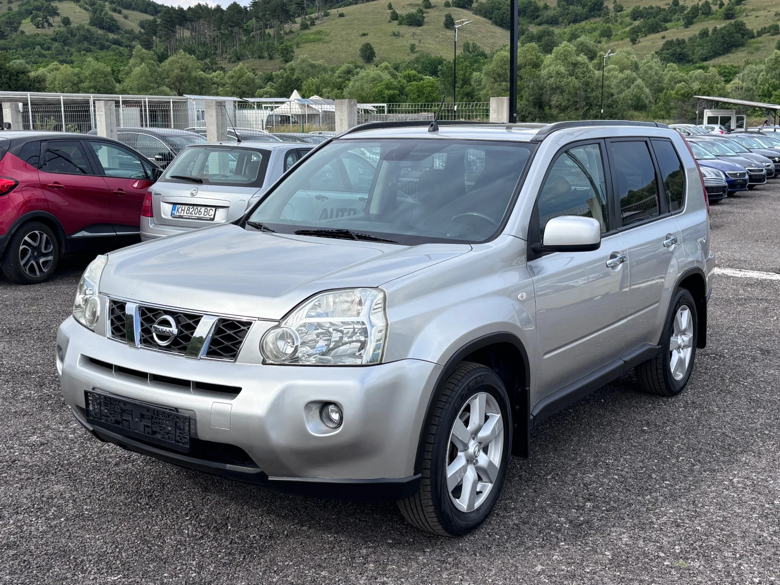 Nissan X-trail 2.0 dci 4x4 Automatic, снимка 2 - Автомобили и джипове - 54862214