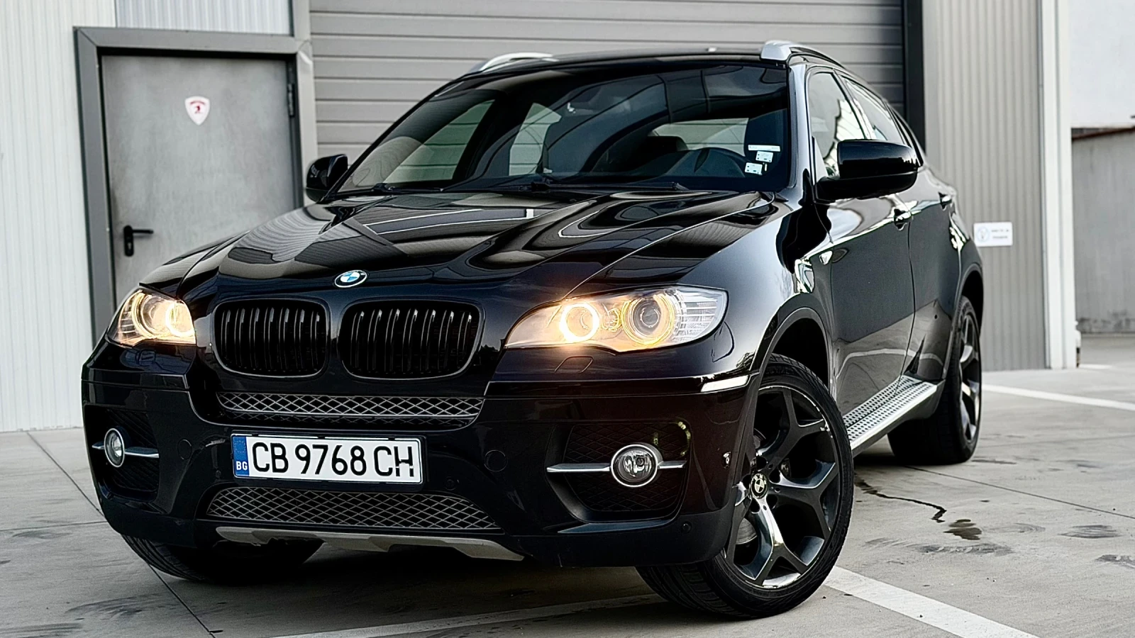 BMW X6 360* камери / Шибидах / Обслужен / , снимка 4 - Автомобили и джипове - 54990360