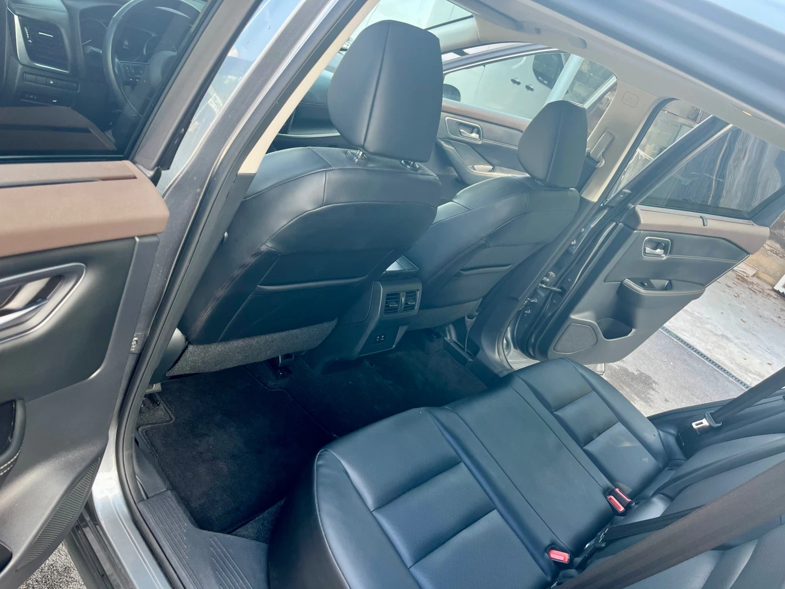 Nissan Rogue SV AWD, снимка 4 - Автомобили и джипове - 55850025