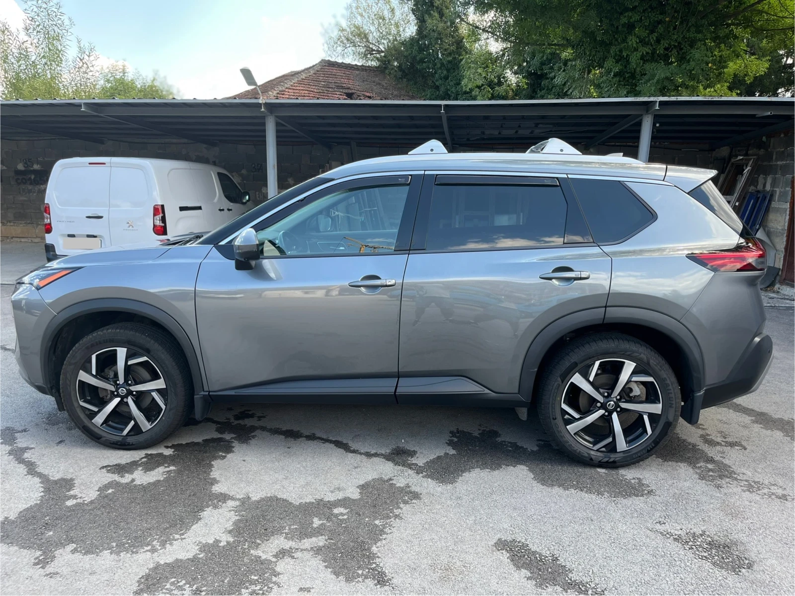 Nissan Rogue SV AWD, снимка 2 - Автомобили и джипове - 55850025