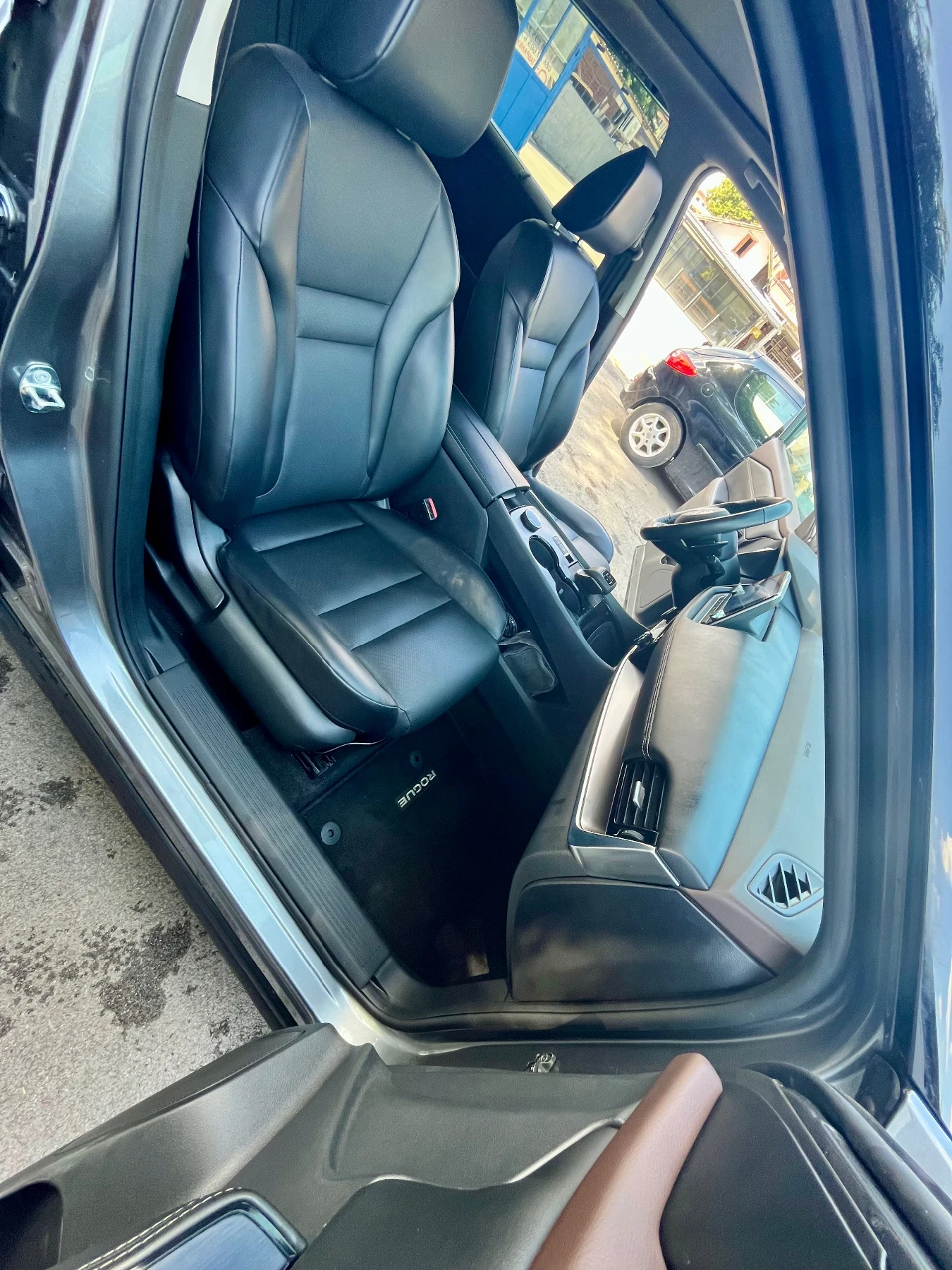 Nissan Rogue SV AWD, снимка 8 - Автомобили и джипове - 55850025