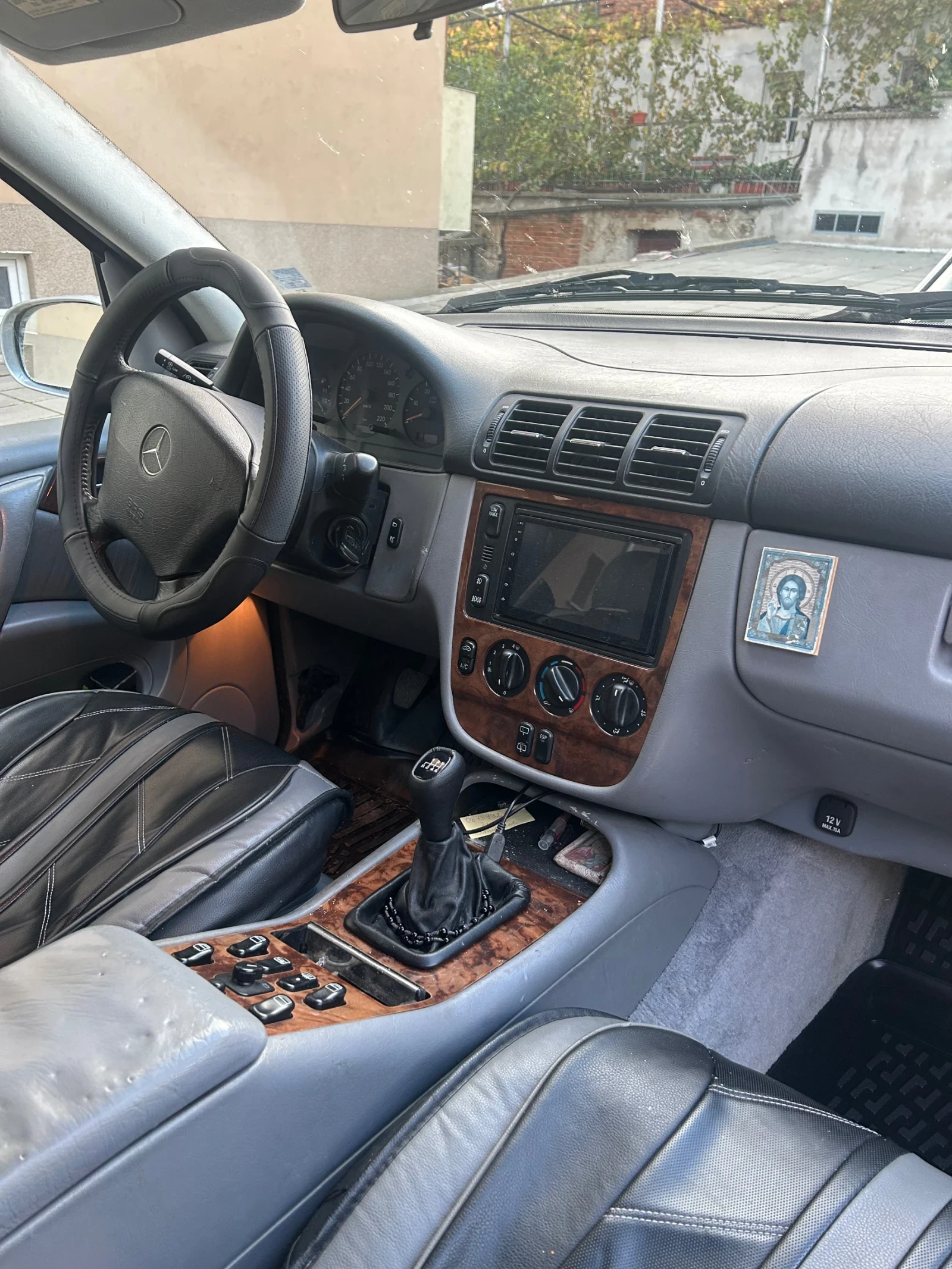 Mercedes-Benz ML 270, снимка 6 - Автомобили и джипове - 56522763