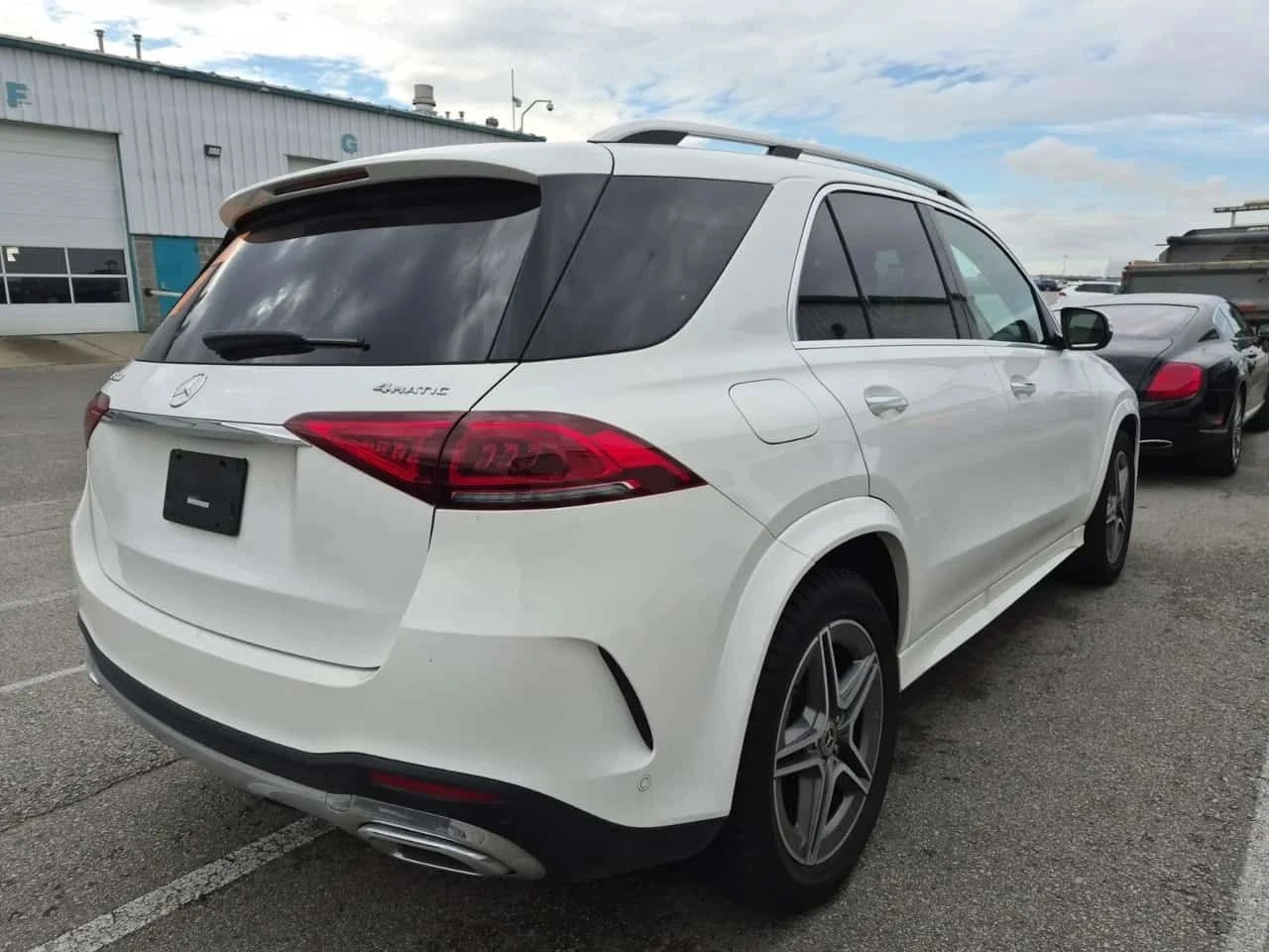 Mercedes-Benz GLE, снимка 3 - Автомобили и джипове - 56690234