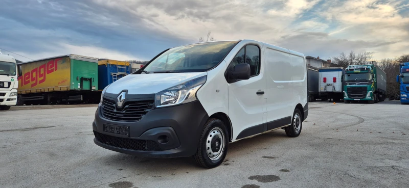 Renault Trafic, снимка 1 - Бусове и автобуси - 48441085