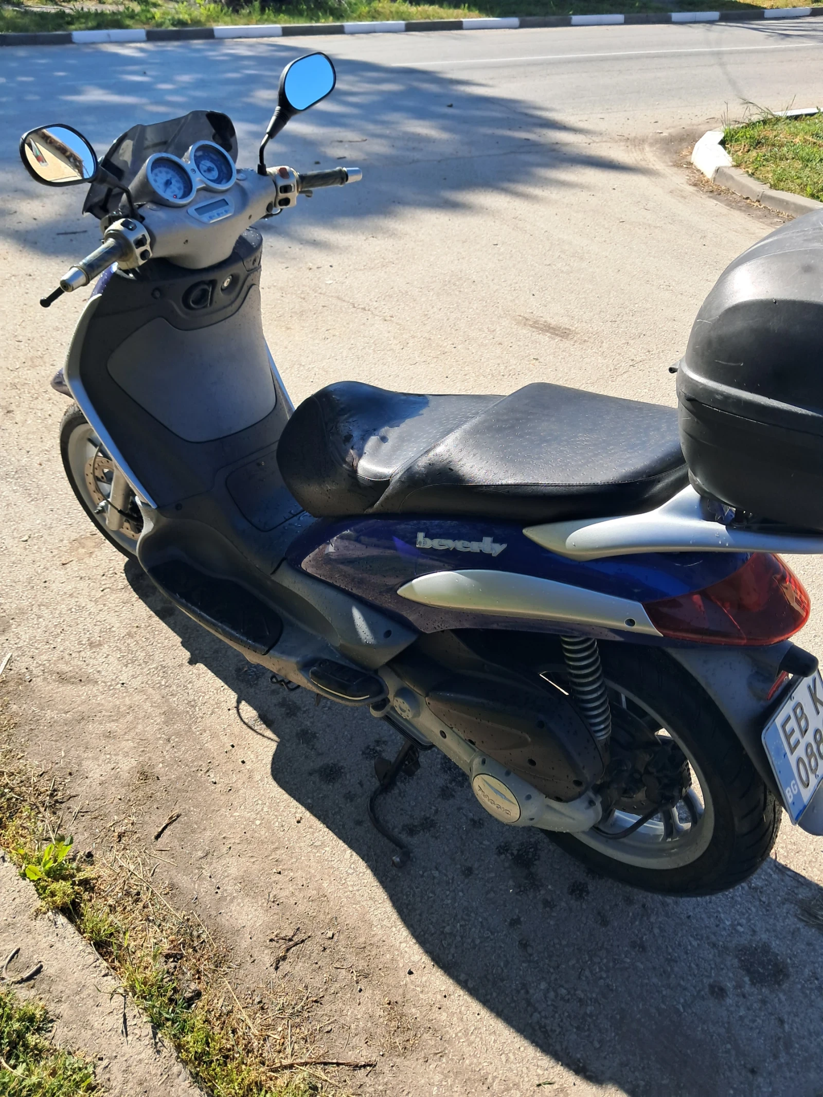 Piaggio Beverly 200, снимка 4 - Мотоциклети и мототехника - 54328514