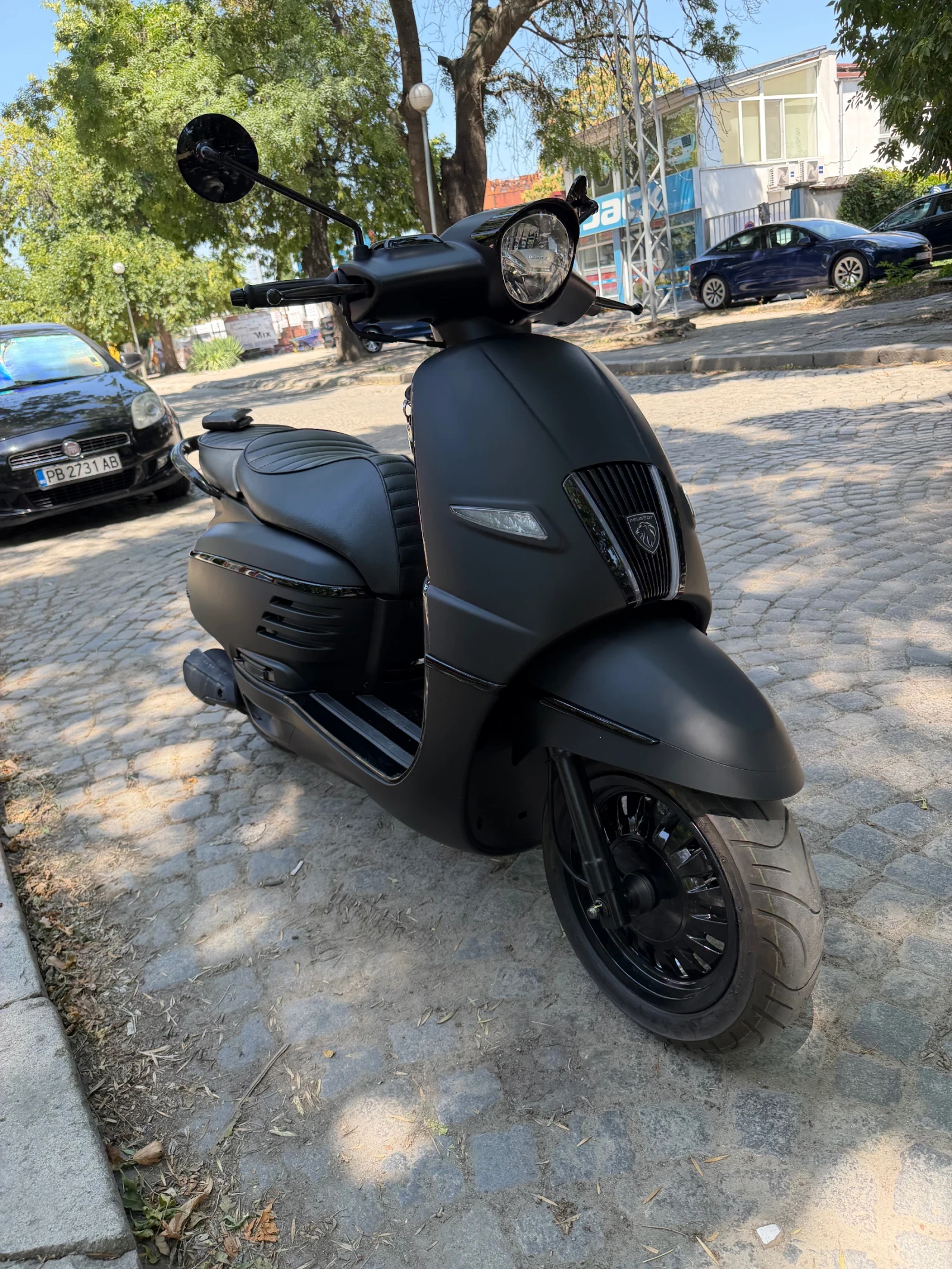 Peugeot Django