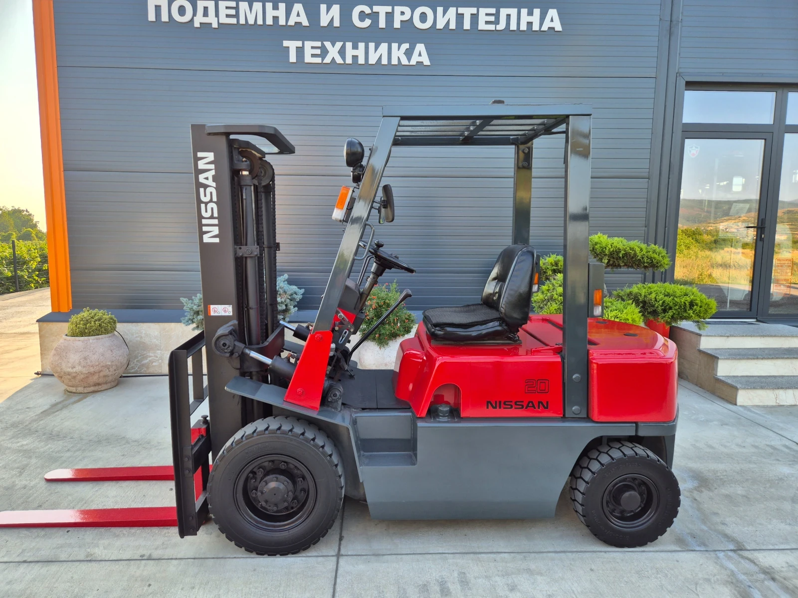  Nissan * 2 *  | Mobile.bg   2