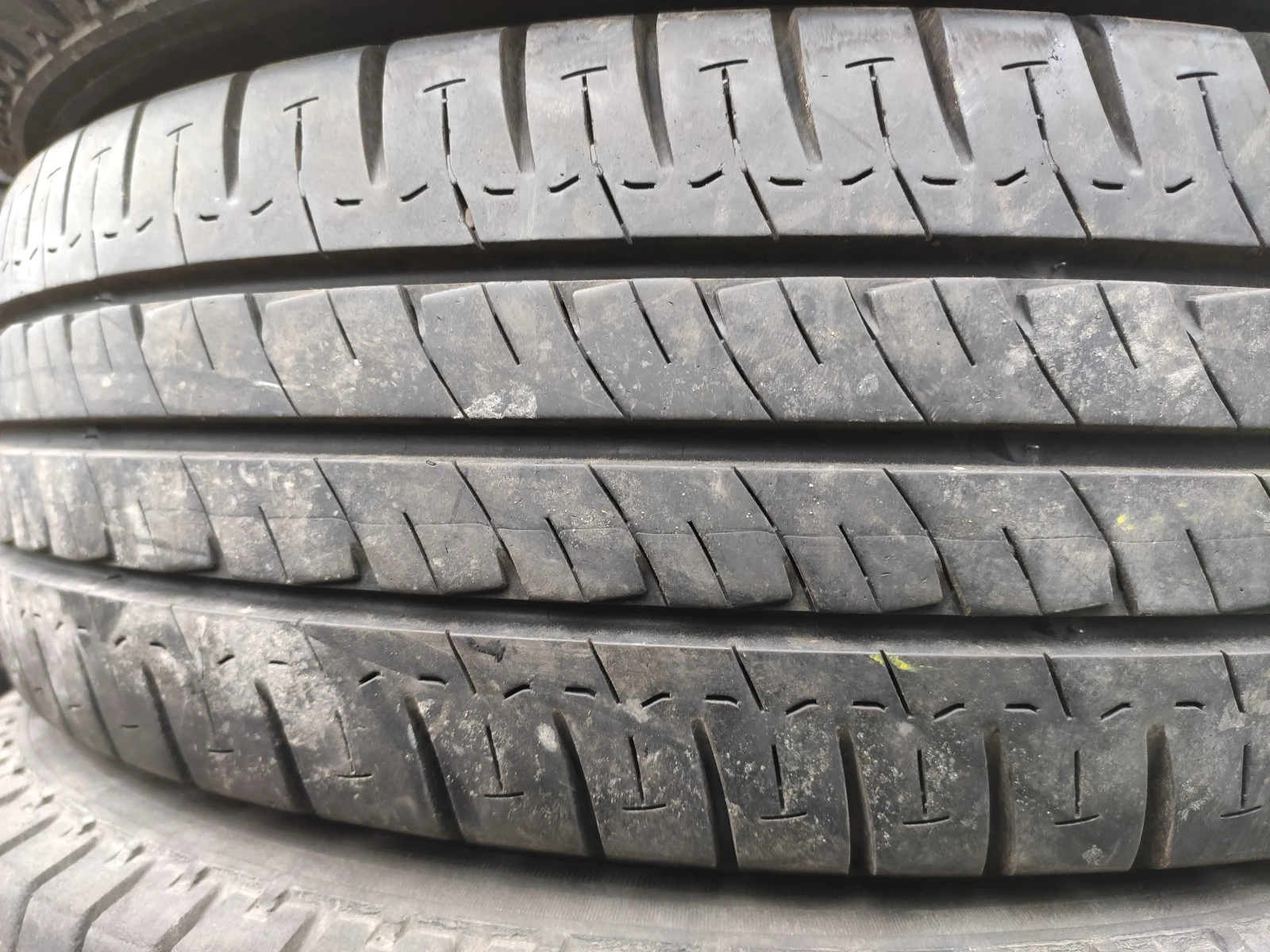 Гуми Летни 215/70R15, снимка 4 - Гуми и джанти - 55272706
