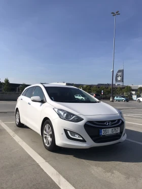 Hyundai I30 1.6 CRDI 110 к.с Weekend-Automat , снимка 1