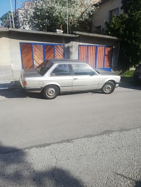 ������ BMW 318