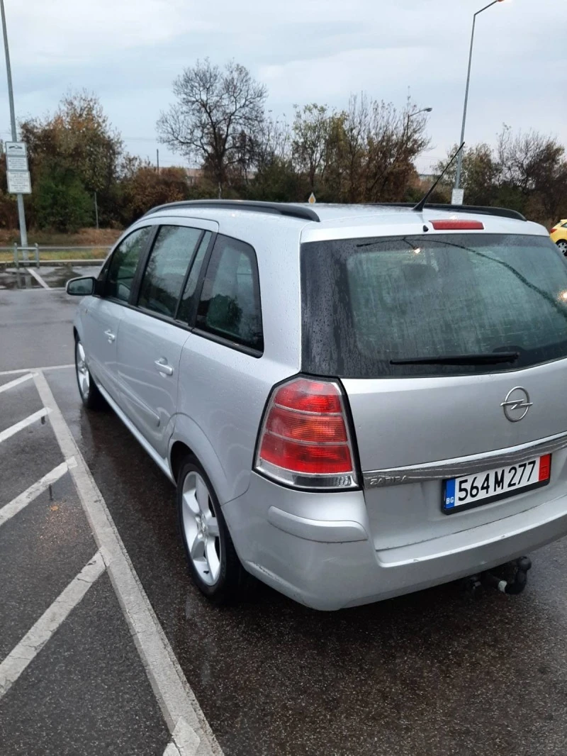 Opel Zafira 1.9, снимка 6 - Автомобили и джипове - 47673445