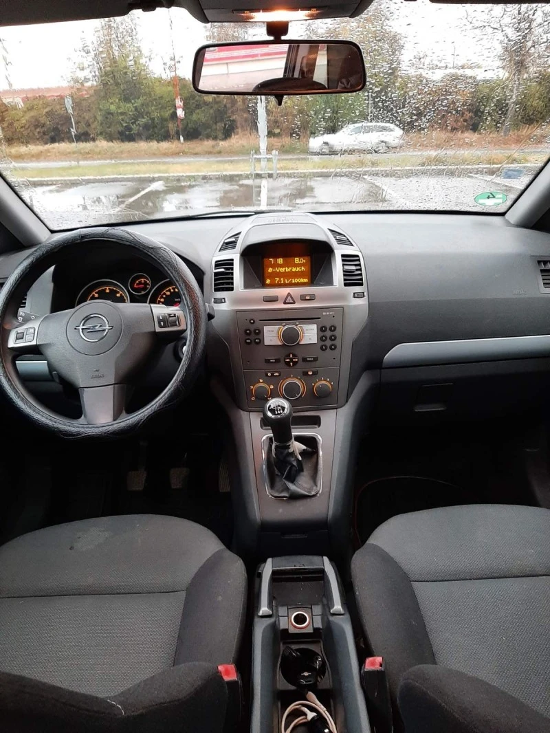 Opel Zafira 1.9, снимка 4 - Автомобили и джипове - 47673445