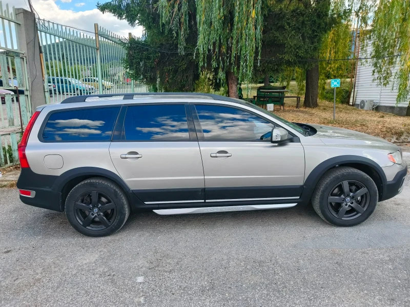 Volvo Xc70, снимка 2 - Автомобили и джипове - 48756619