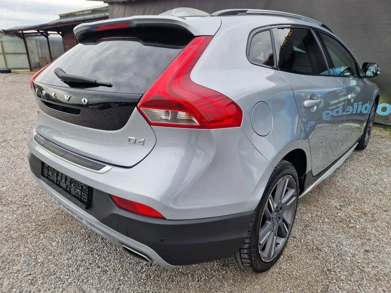 Volvo V40 Cross Country 2.0D D4 190kc Top, снимка 2 - Автомобили и джипове - 47526889