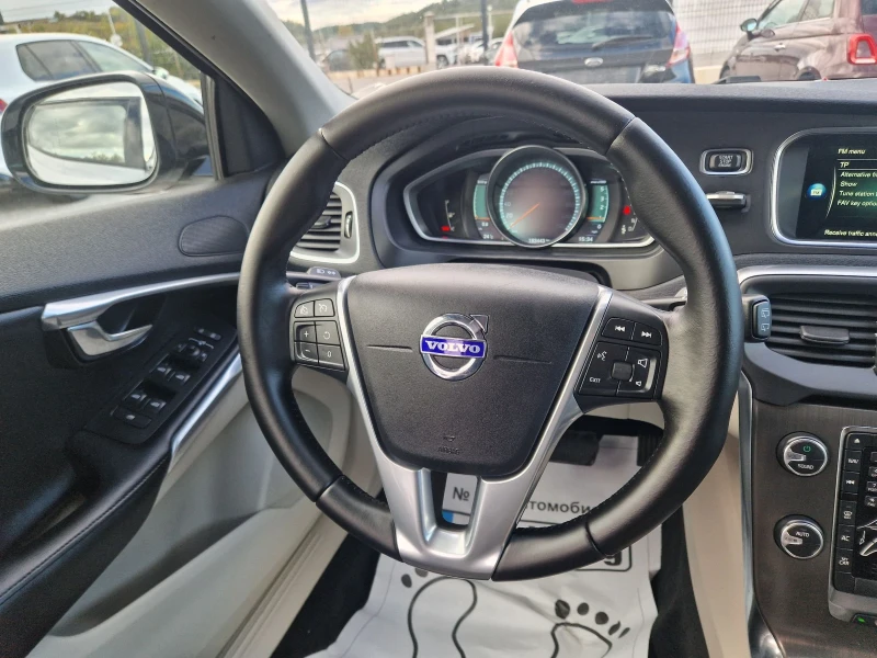 Volvo V40 Cross Country 2.0D D4 190kc Top, снимка 12 - Автомобили и джипове - 47526889