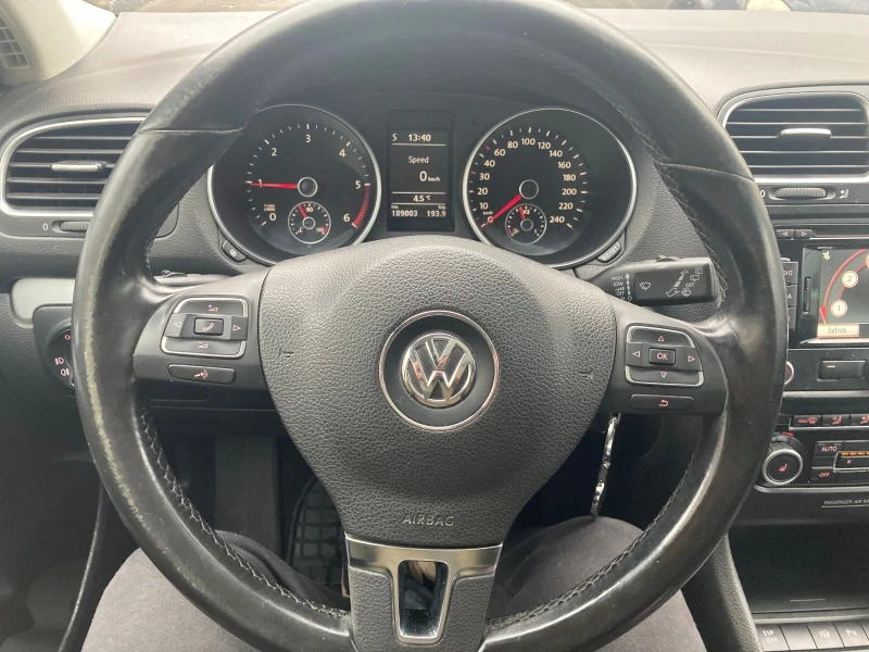 VW Golf 1.6TDI Variant, снимка 14 - Автомобили и джипове - 49324687