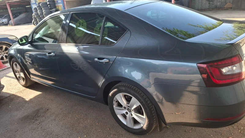 Skoda Octavia Style 1.5TSI 6M, снимка 4 - Автомобили и джипове - 51091940