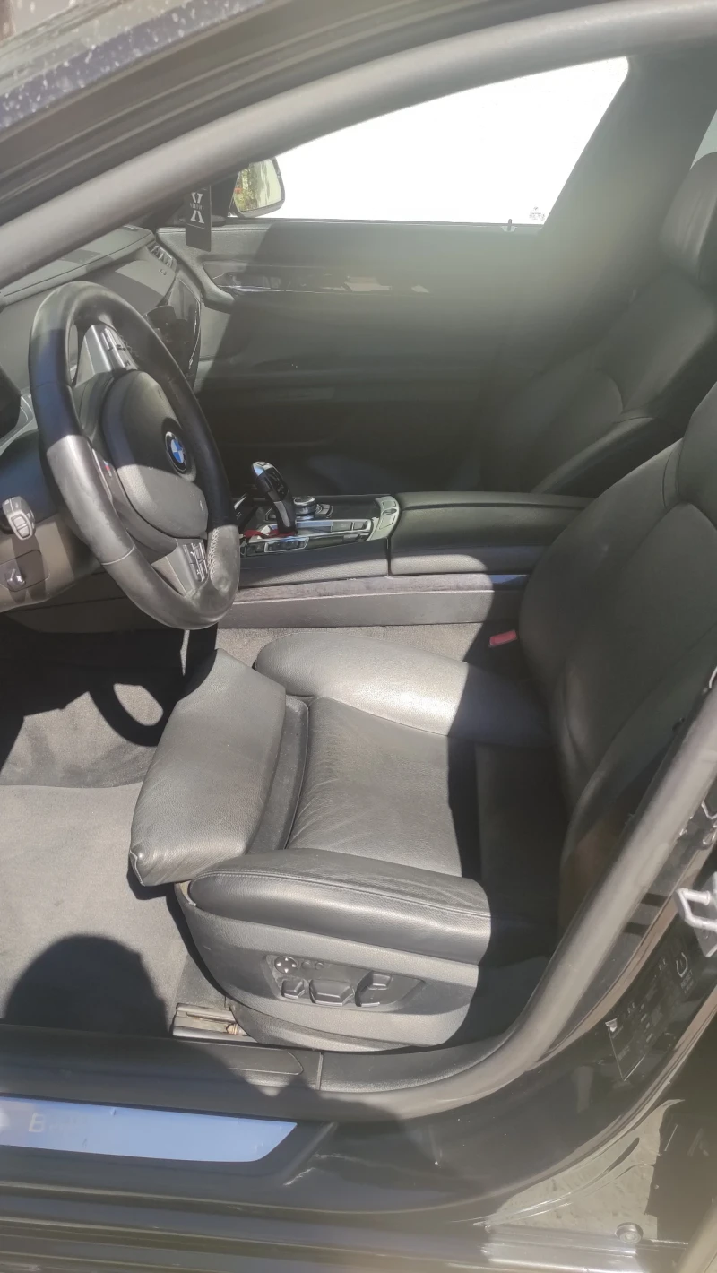 BMW 730 Седан , снимка 10 - Автомобили и джипове - 52529159