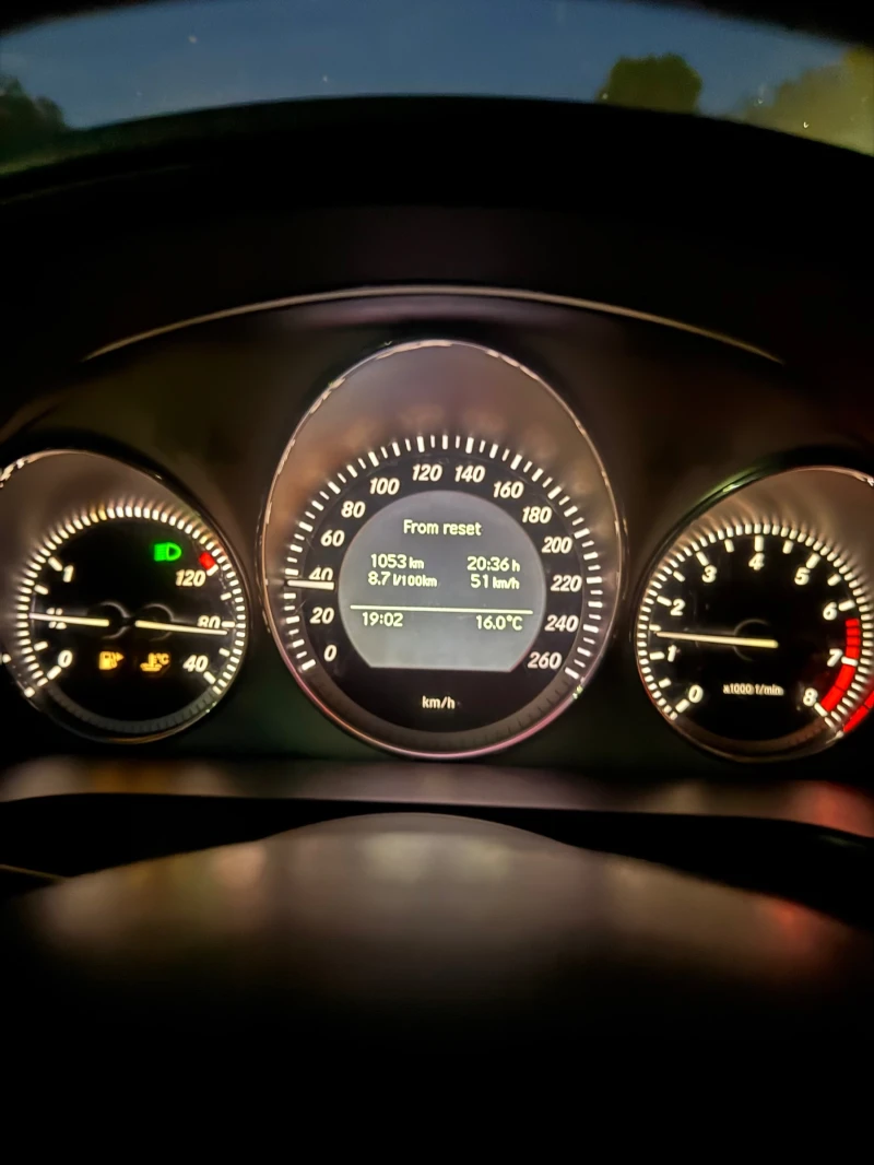 Mercedes-Benz C 200 KOMPRESSOR , AVANTGARDE, NAVI, 6ск , Бензин - Газ, снимка 11 - Автомобили и джипове - 52170177