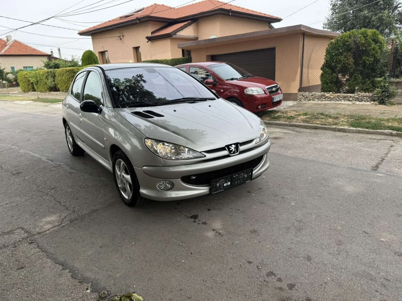 Peugeot 206 1.6i 16v, снимка 2 - Автомобили и джипове - 52665562
