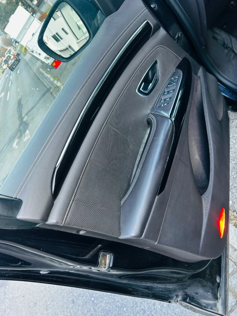 Renault Espace IniTiale, снимка 15 - Автомобили и джипове - 52395492