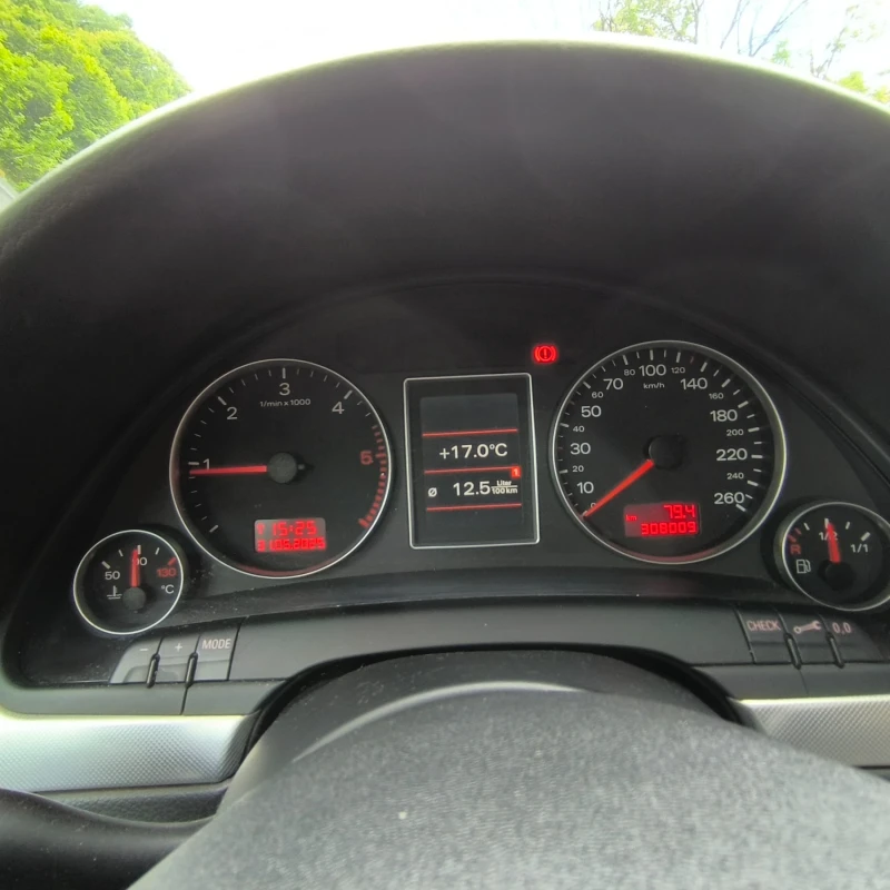 Audi A4, снимка 4 - Автомобили и джипове - 52516103