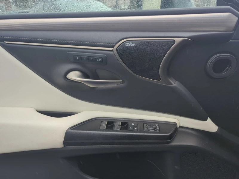 Lexus ES * 350 * CARFAX * БЕЗ ПЪРВОНАЧАЛНА ВНОСКА, снимка 9 - Автомобили и джипове - 52837690