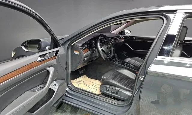 VW Passat 2.0TDI 190к.с. - изображение 9