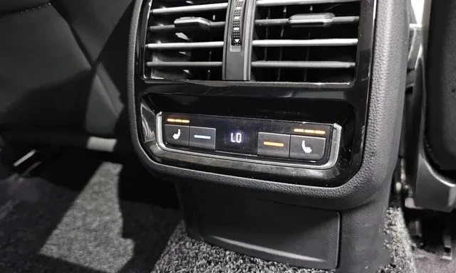 VW Passat 2.0TDI 190.. | Mobile.bg   15