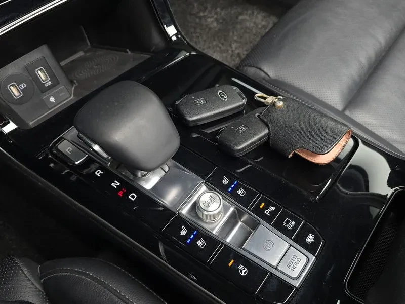 Kia K7 LPG PRESTIGE, снимка 9 - Автомобили и джипове - 55727389